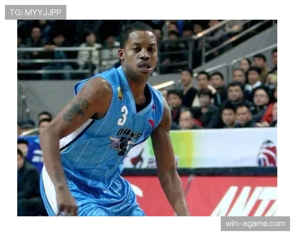 弗朗西斯突破创造空位投篮效率明显高于队友