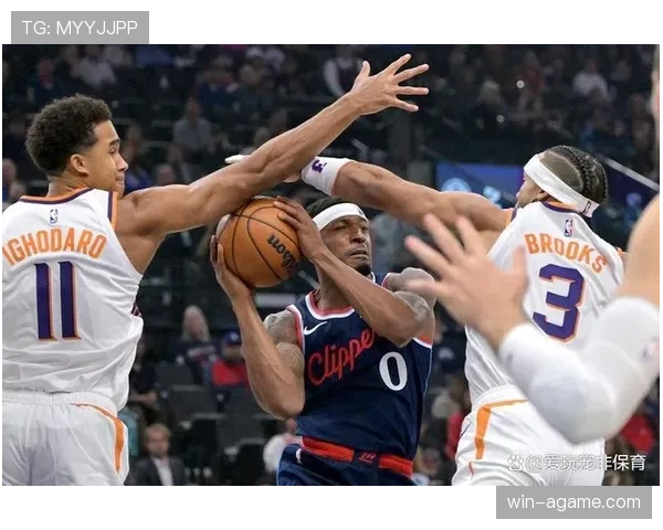 布拉德利·比尔挡拆创造高效得分 拉开与哈登在进攻端差距