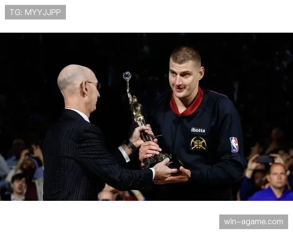 为什么NBA裁判会严查假摔判罚？规则详解与处罚标准解读